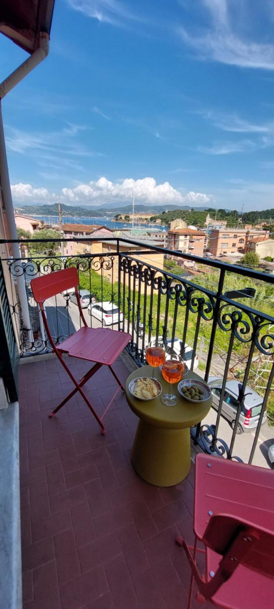 Moderno Appartamento Vista Mare, Con Parcheggio Privato Porto Venere Eksteriør billede